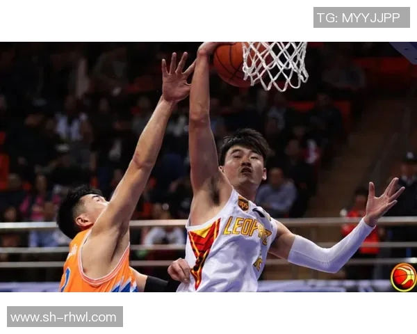 原帅的成长之路：从青涩少年到篮球场上的闪耀明星