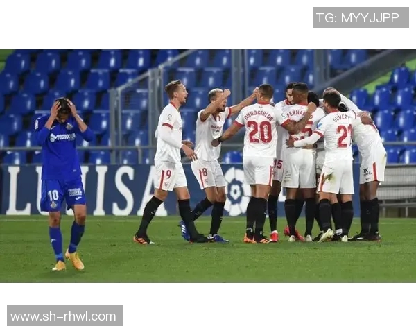 安郅与苏维埃翼的精彩对决揭示足球战术与团队协作的魅力与挑战 安郅与苏维埃翼的精彩对决揭示足球战术与团队协作的魅力与挑战