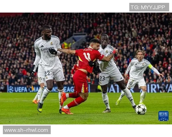 欧冠经典对决巴塞罗那与利物浦的巅峰对决回顾与分析 欧冠经典对决巴塞罗那与利物浦的巅峰对决回顾与分析