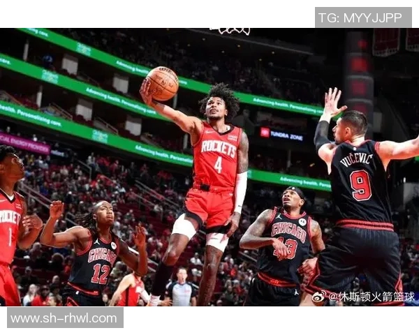 火箭与公牛季前赛精彩瞬间回顾赛场对决引发热烈讨论 火箭与公牛季前赛精彩瞬间回顾赛场对决引发热烈讨论