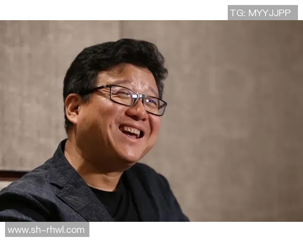 邹雨宸的艺术之旅探索与创新在当代舞台上的独特魅力与影响力 邹雨宸的艺术之旅探索与创新在当代舞台上的独特魅力与影响力