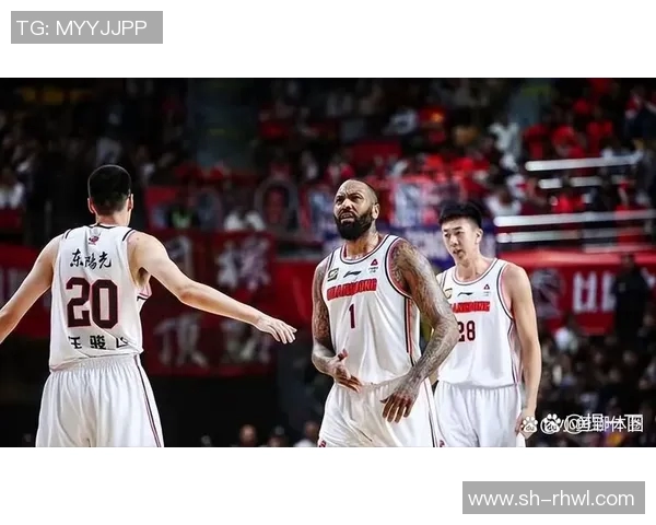 CBA赛程精彩对决上海队迎战广东队全力争胜展现篮球魅力